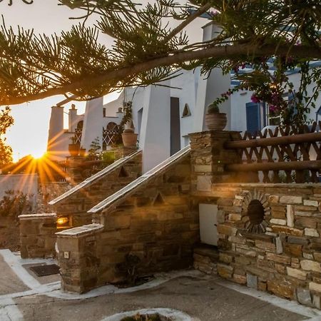 Θἔρως Apartment Tinos Bagian luar foto