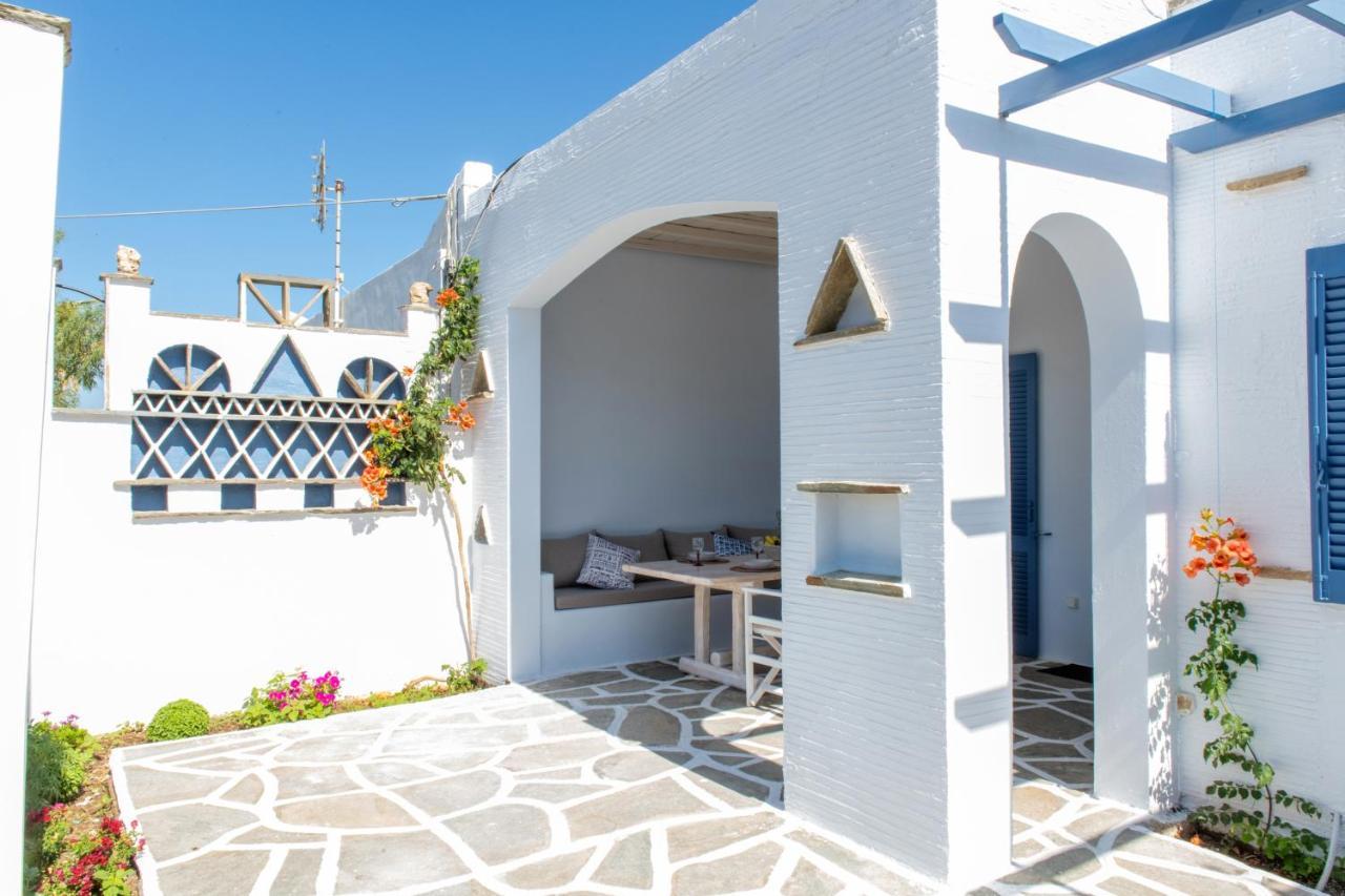 Θἔρως Apartment Tinos Bagian luar foto