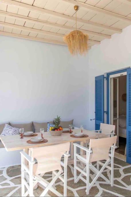 Θἔρως Apartment Tinos Bagian luar foto
