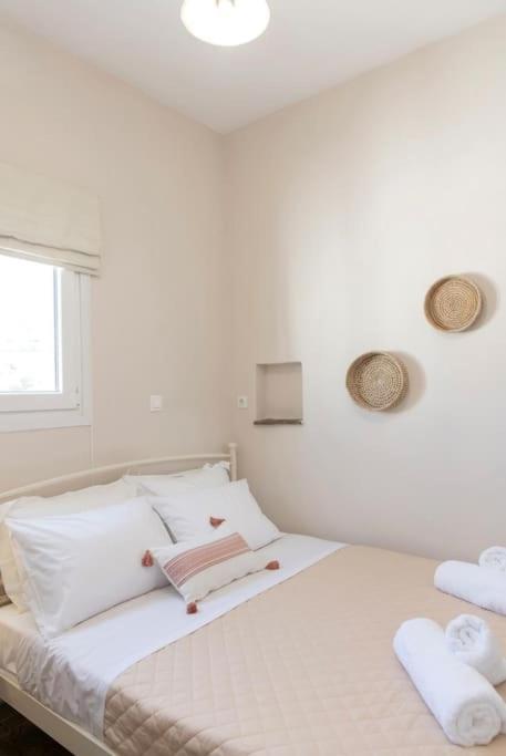 Θἔρως Apartment Tinos Bagian luar foto