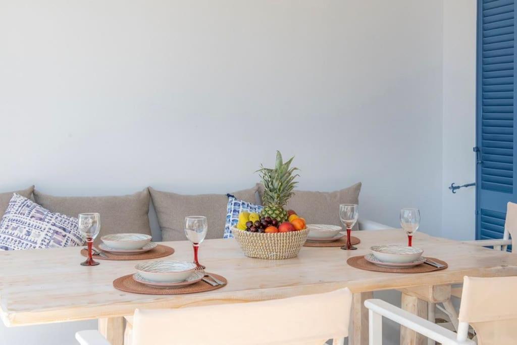 Θἔρως Apartment Tinos Bagian luar foto