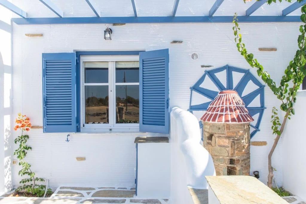 Θἔρως Apartment Tinos Bagian luar foto
